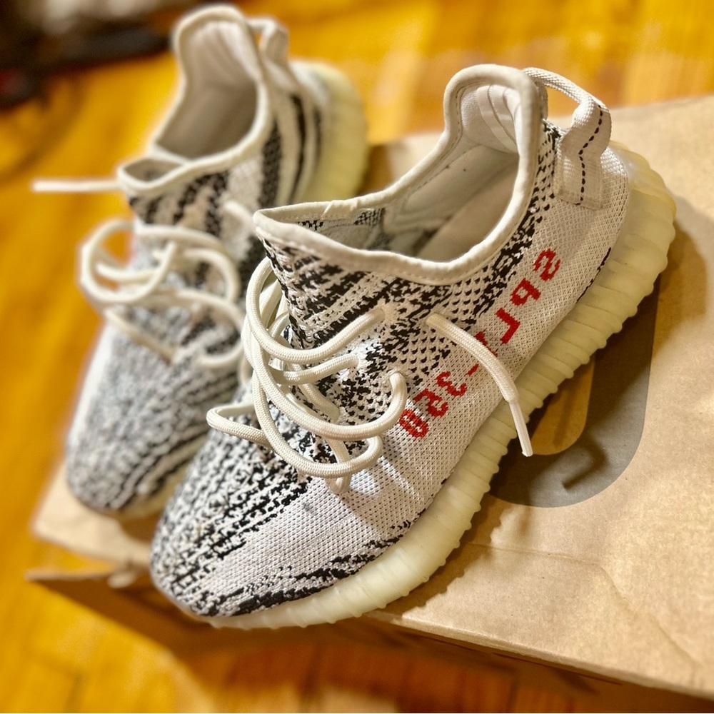 Yeezy boost 350 vs